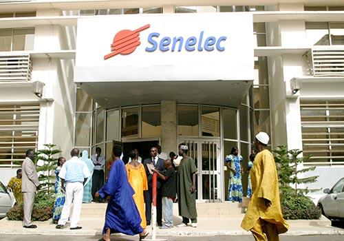 Le Sénégal produit enfin du pétrole et du gaz, mais l'essentiel part à l'exportation. Au Cap, lors de l'Africa Energy Week, la délégation sénégalaise a dévoilé son plan de rattrapage : 348 milliards FCFA, soit 530 millions d'euros, pour construire son réseau de gaz domestique.